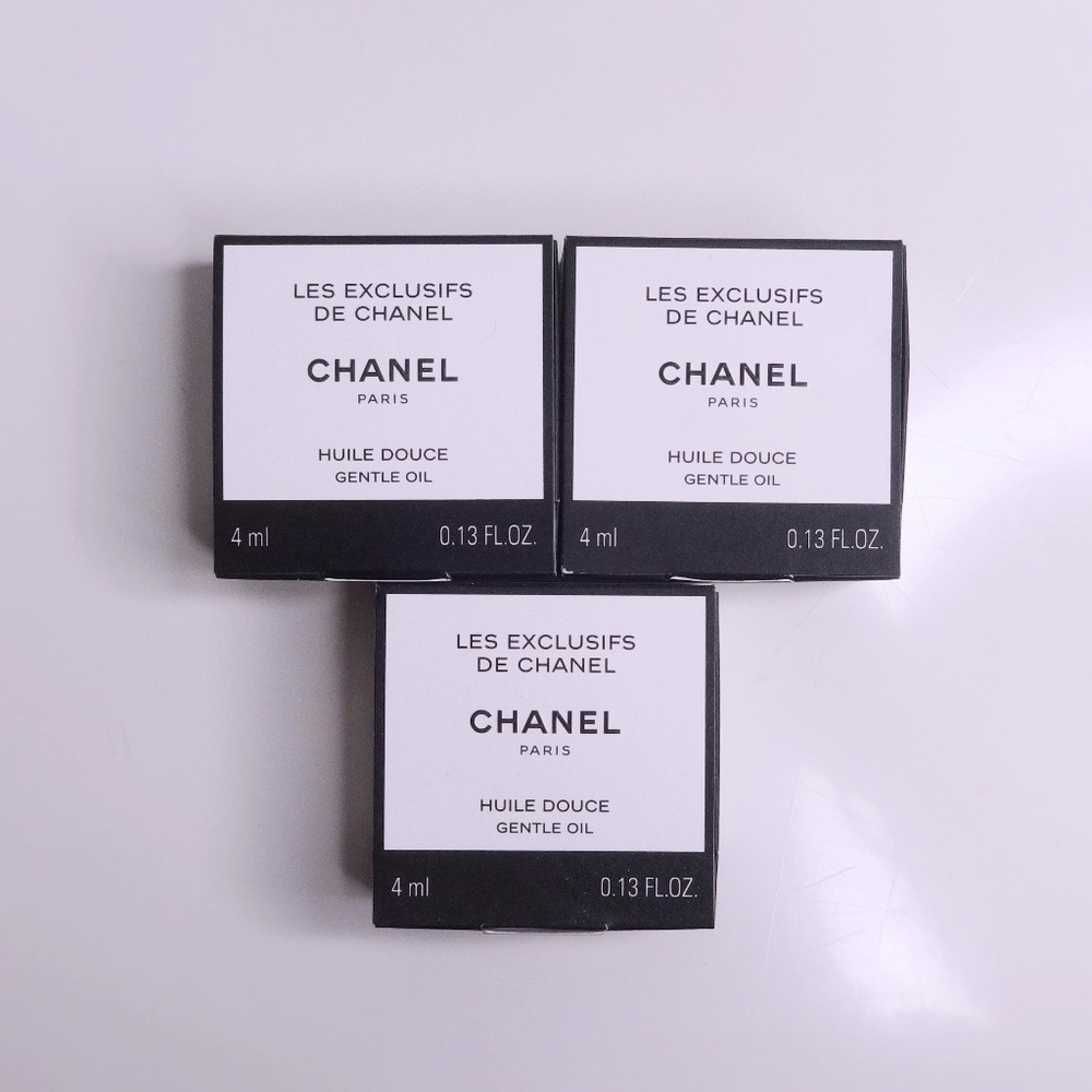 CHANEL Les Exclusifs Gentle Oil Bundle